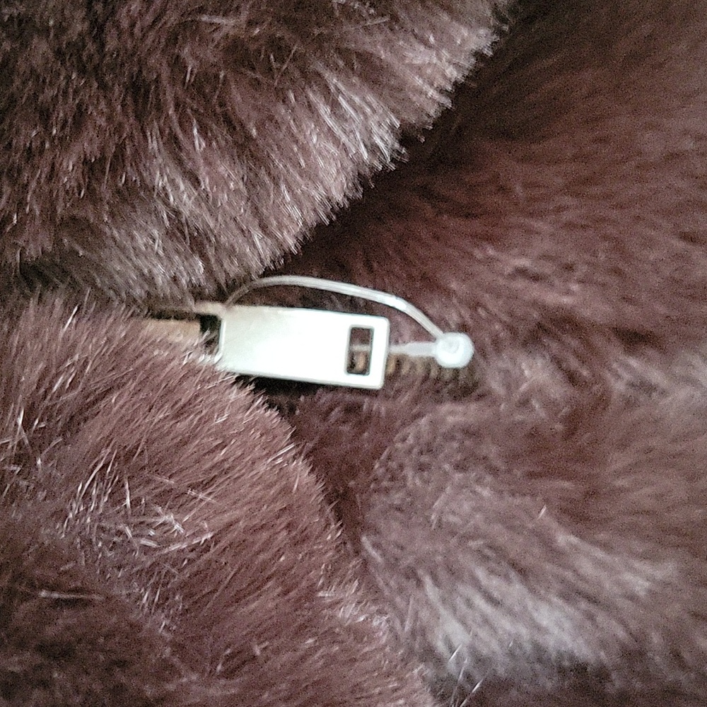 GAP Factory Women's Relaxed Faux-Fur Jacket in Brown- Size S- New! - Picture 4 of 14